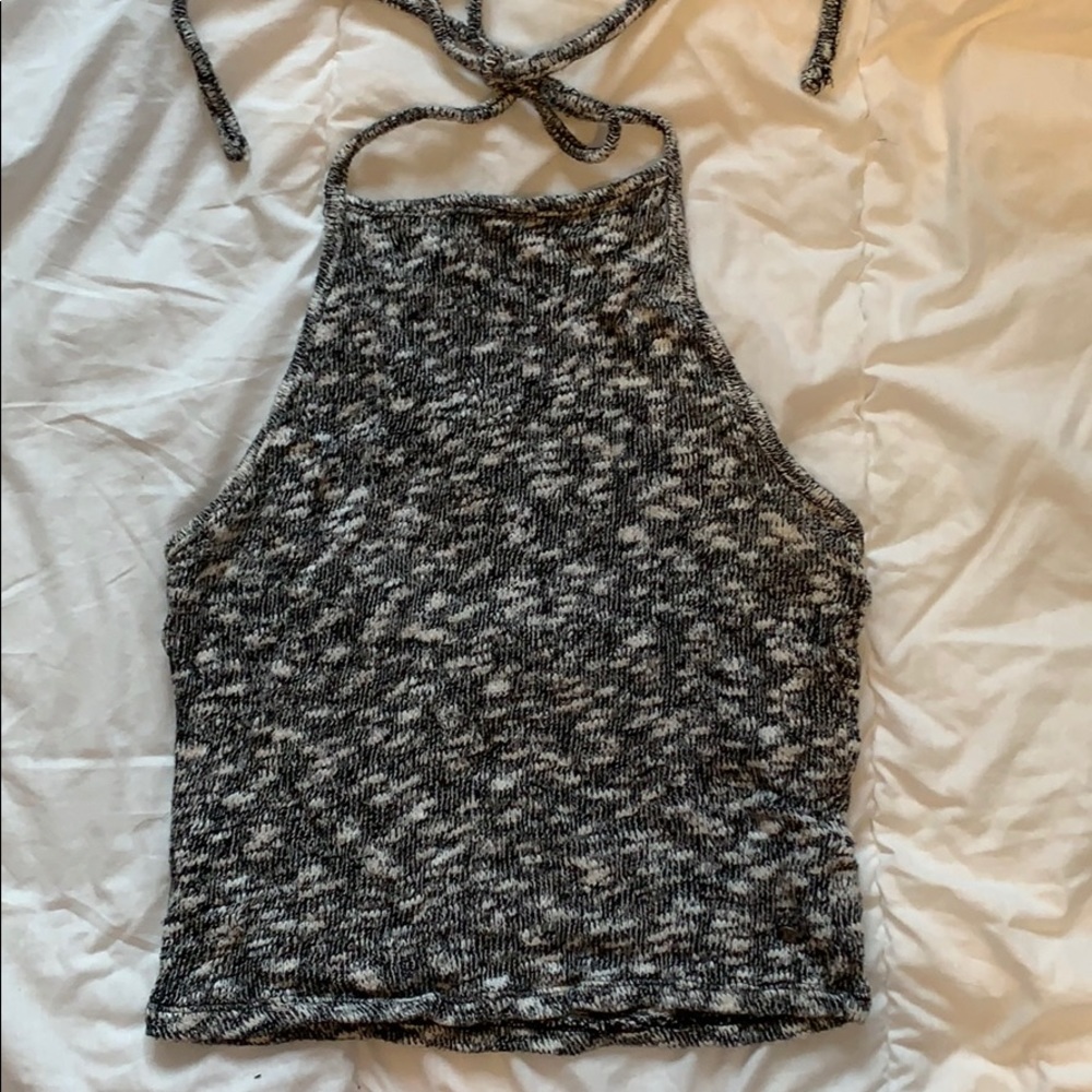 High neck knit black and white top